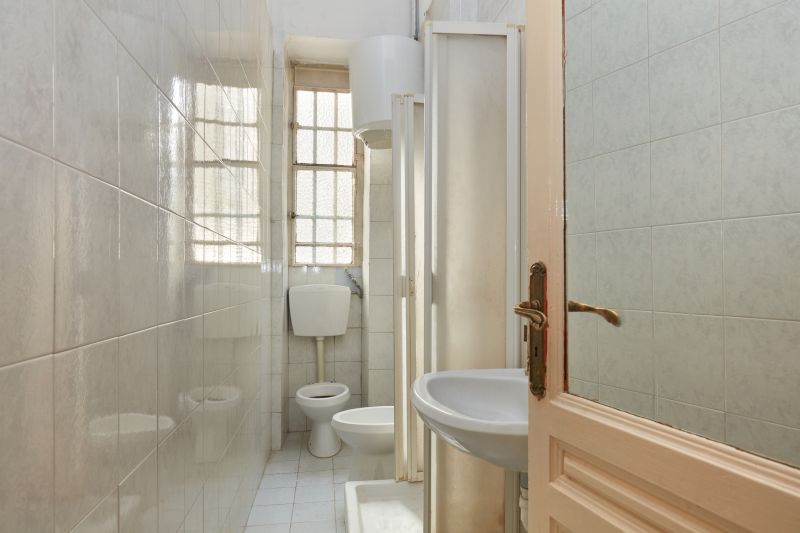 Shower Window Repair in Kansas City, KS